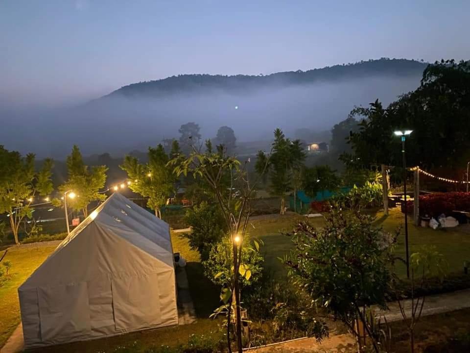 Lys I Dalen Resort&Camping Khao Kho Eksteriør billede